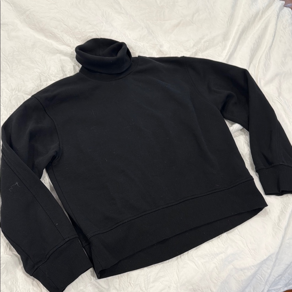 Zara Black Turtleneck Sweatshirt